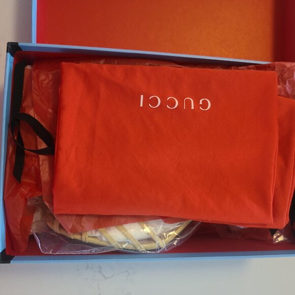 Gucci Vernice Crystal Patent Leather Sandals/Heels - Picture 2 of 12